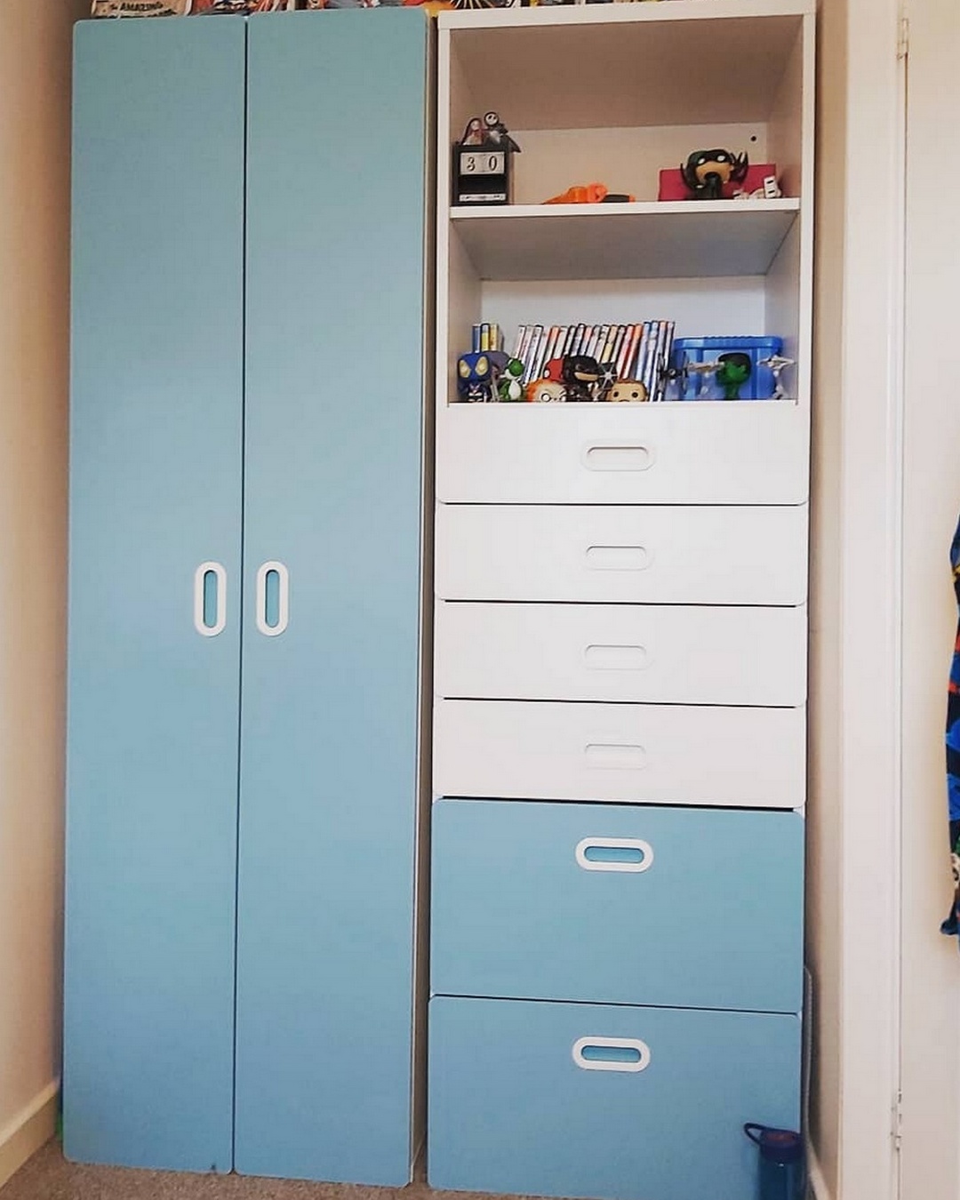 Синий шкаф ИКЕА Стува фото в интерьере